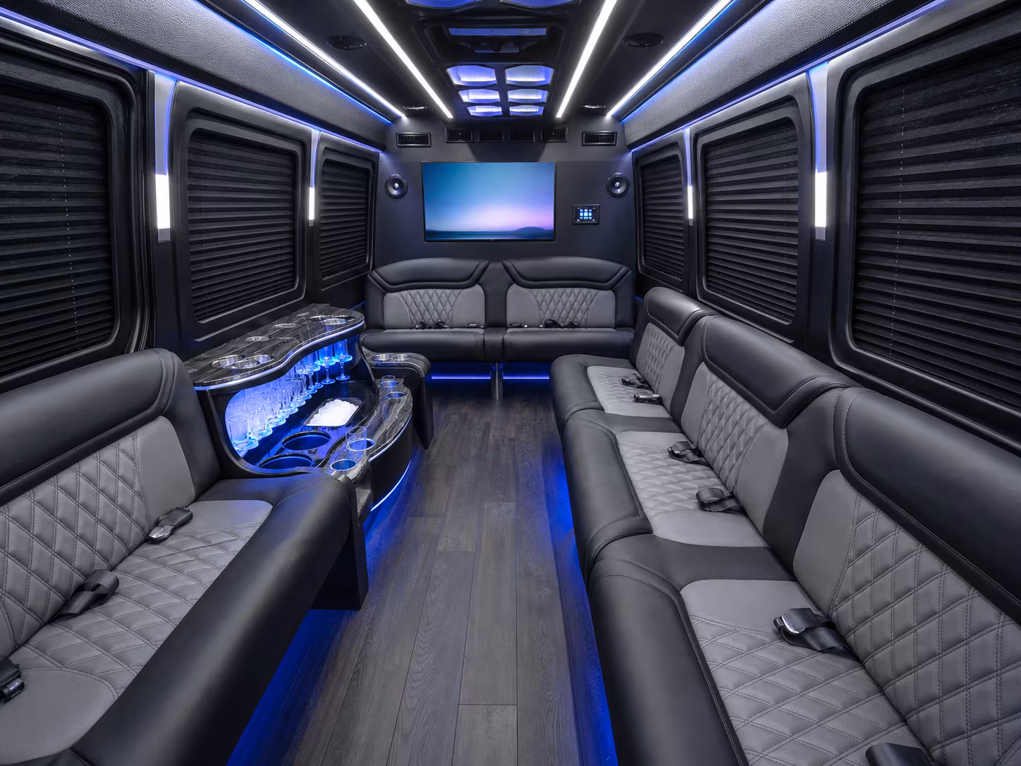 perris 28 passenger party bus
